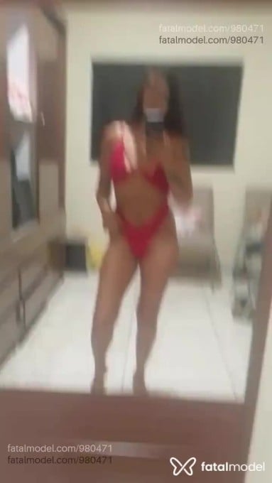 Acompanhante mulher morena (o) de olhos castanhos - Vivi