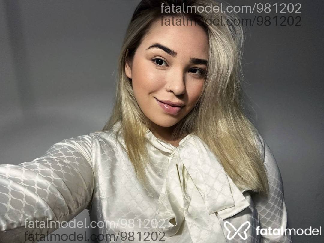Acompanhante mulher loira (o) de olhos castanhos em Nova Friburgo Acompanhante mulher loira (o) de olhos castanhos em Nova Friburgo - Rafaela