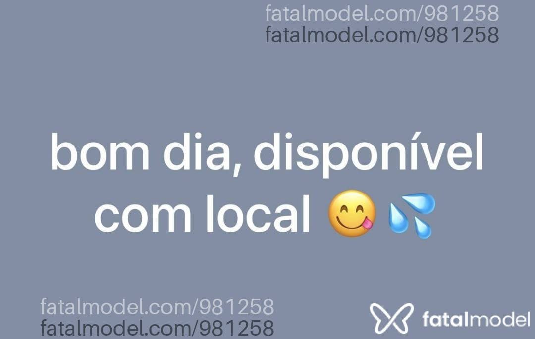 Acompanhante mulher trans loira (o) de olhos castanhos - Fernanda Ayumi