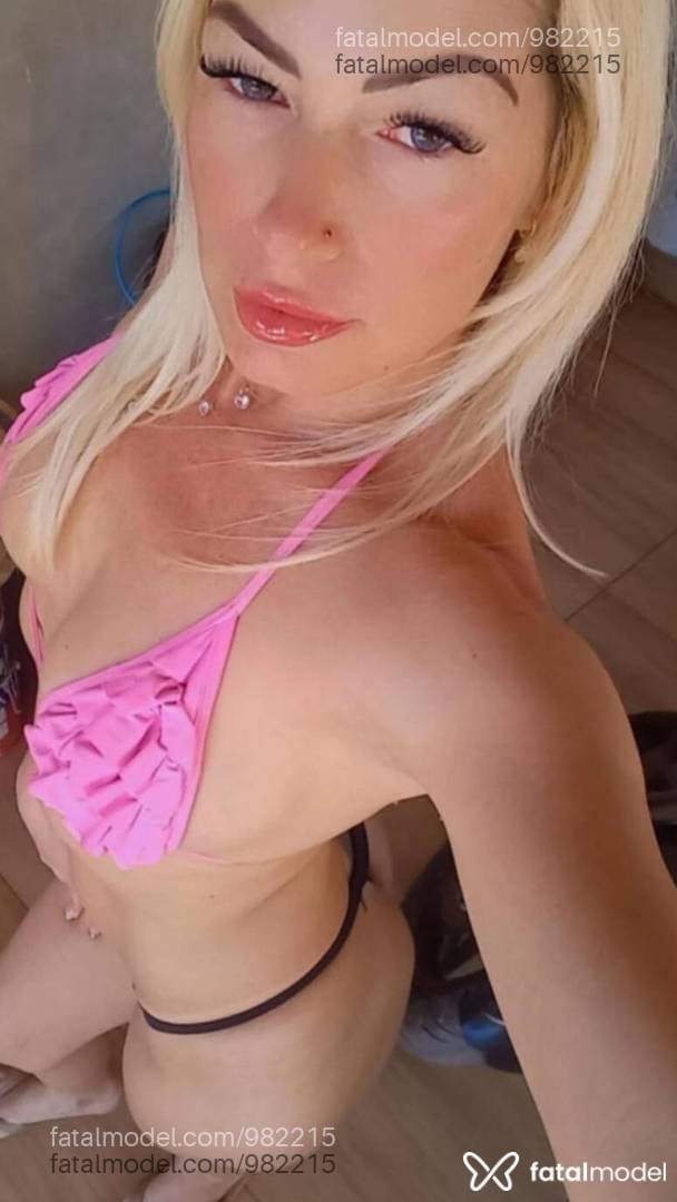 Acompanhante mulher loira (o) de olhos mel - Aline