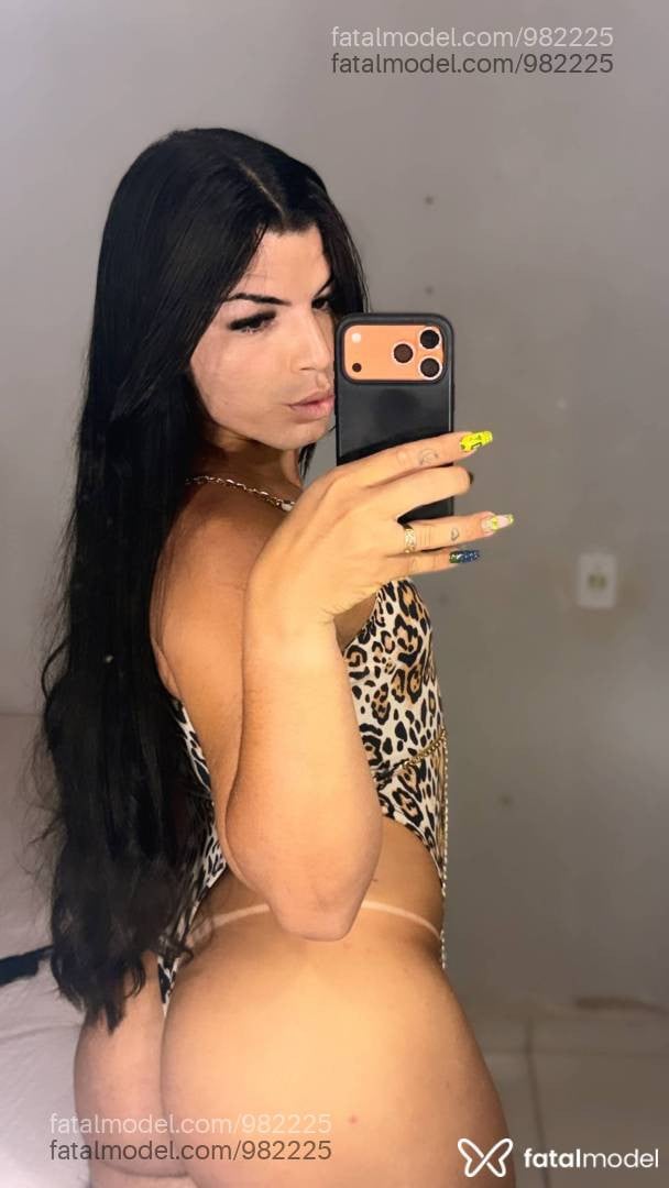 Acompanhante travesti morena (o) de olhos castanhos em Ji-Paraná - Carla Duartte