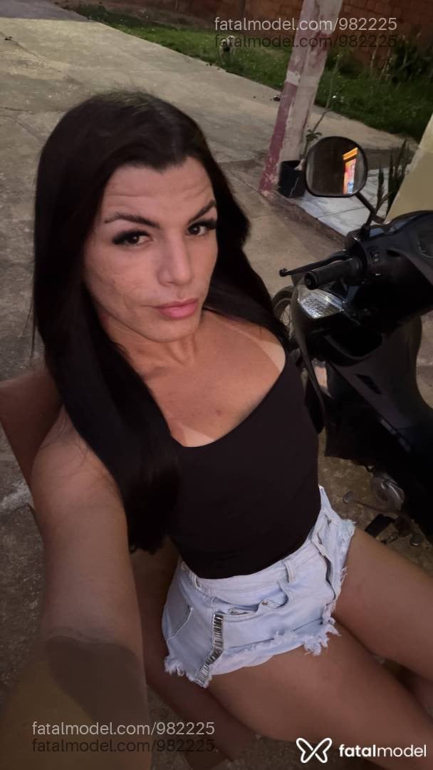 Acompanhante travesti morena (o) de olhos castanhos - Carla Duartte