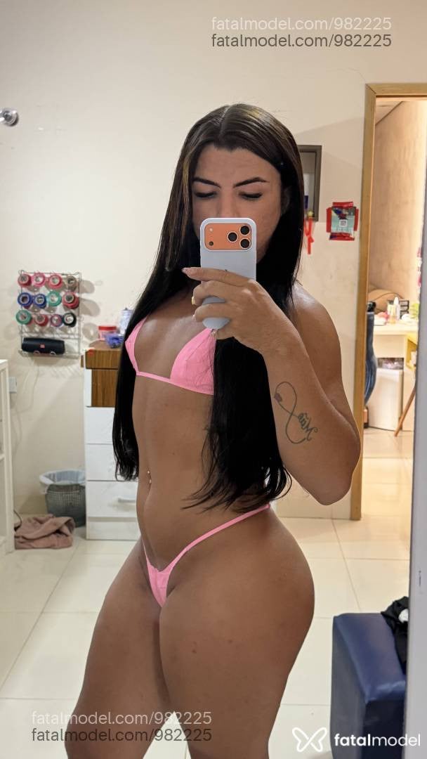 Acompanhante travesti morena (o) de olhos castanhos - Carla Duartte