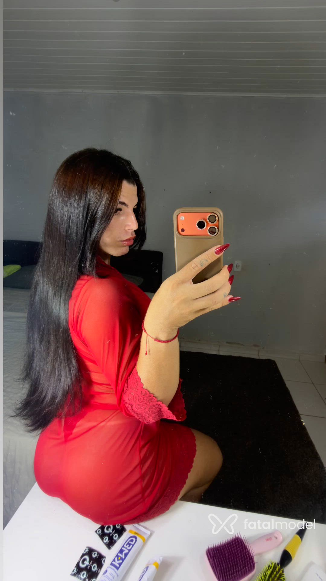 Acompanhante travesti morena (o) de olhos castanhos - Carla Duartte