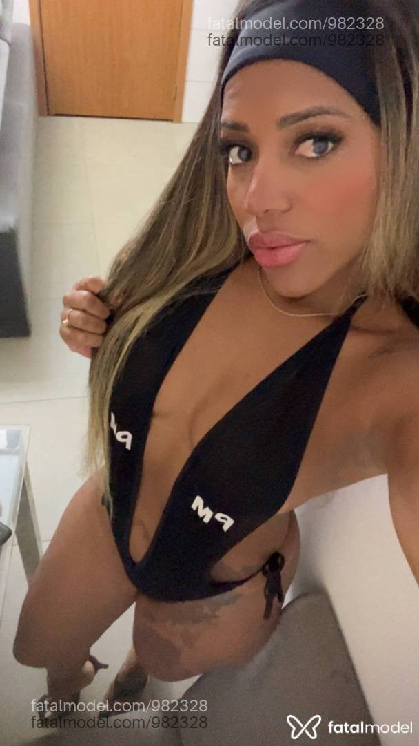 Acompanhante mulher morena (o) de olhos castanhos em Uberlândia - Ludmila