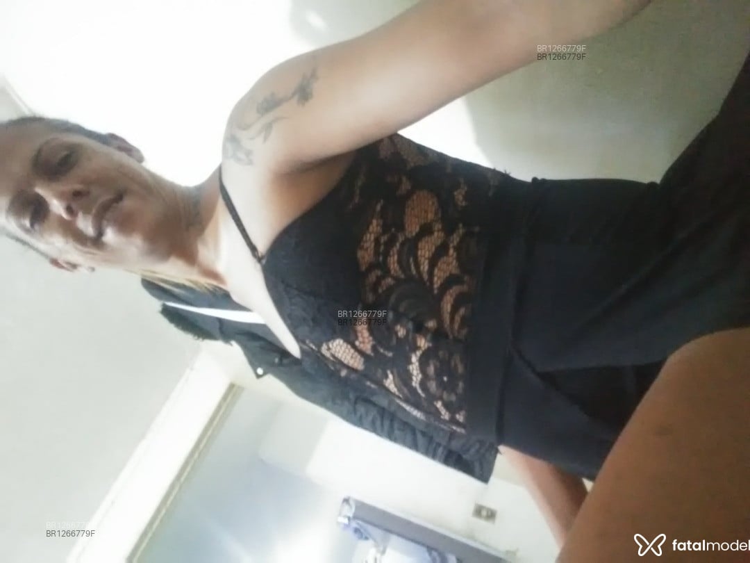 Acompanhante travesti loira (o) de olhos pretos em Lorena - Juliana Washington