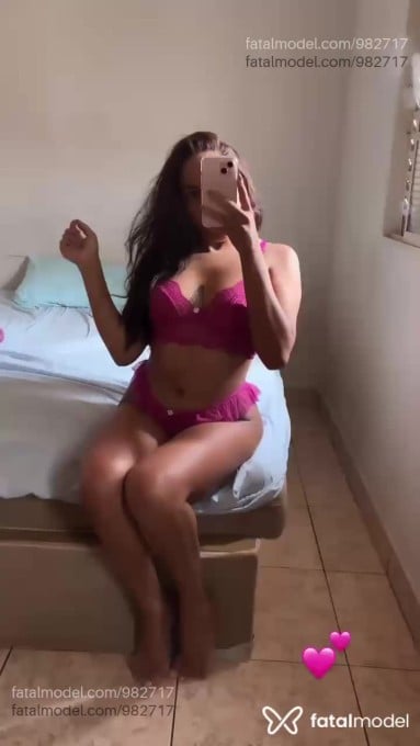 Acompanhante mulher morena (o) de olhos castanhos em Ourinhos Acompanhante mulher morena (o) de olhos castanhos em Ourinhos - Viviane monteiro