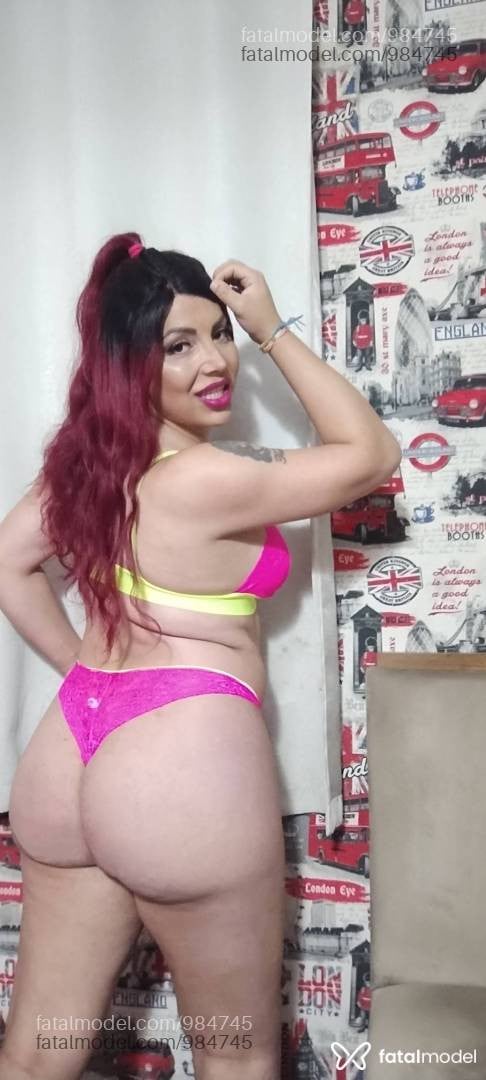 Acompanhante mulher trans morena (o) de olhos castanhos em Navegantes - JUJUH