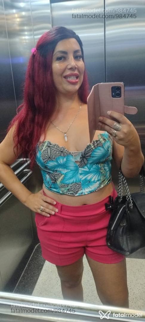 Acompanhante mulher trans morena (o) de olhos castanhos em Navegantes - JUJUH