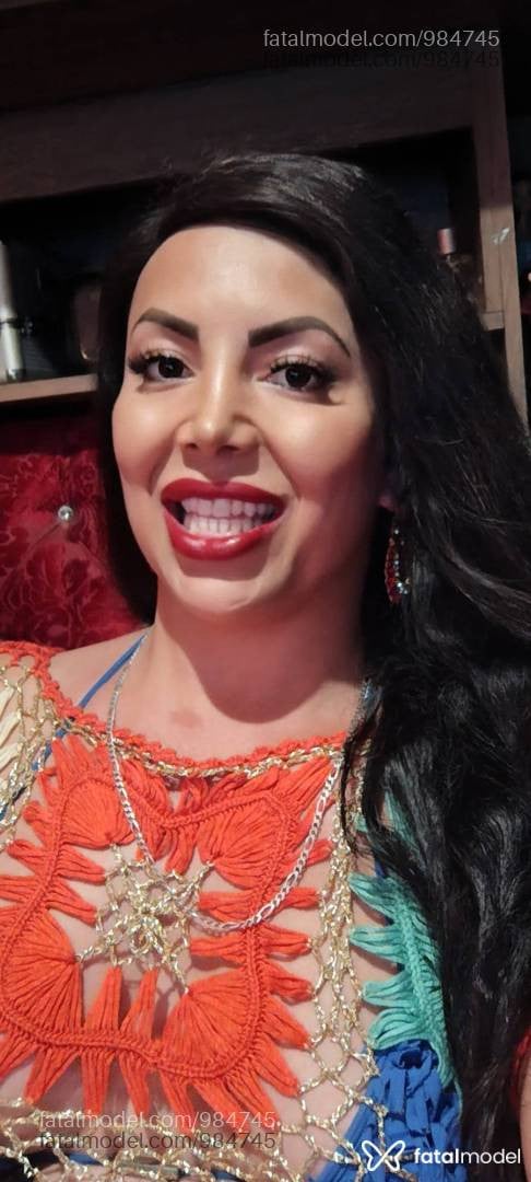 Acompanhante mulher trans morena (o) de olhos castanhos em Navegantes - JUJUH