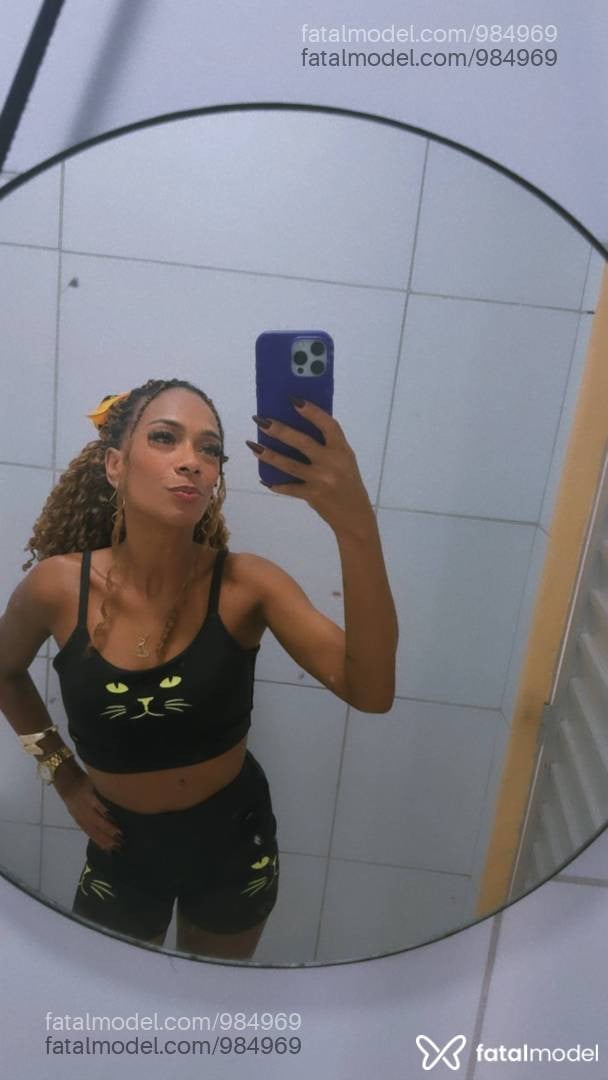 Acompanhante mulher morena (o) de olhos castanhos - Raissa Montez