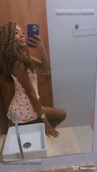 Acompanhante mulher morena (o) de olhos castanhos - Raissa Montez