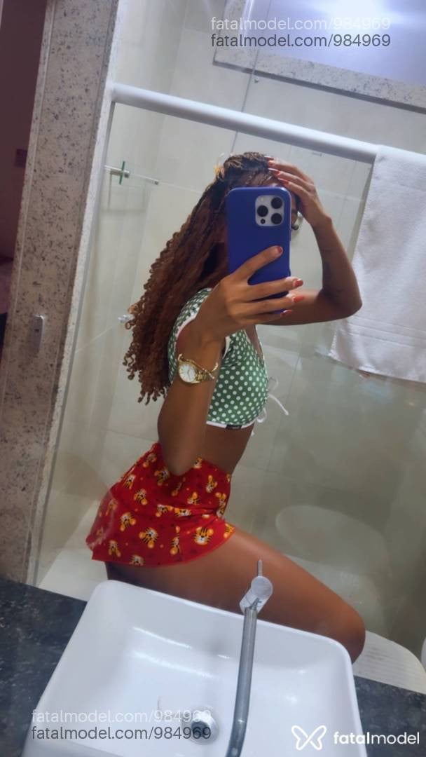 Acompanhante mulher morena (o) de olhos castanhos - Raissa Montez