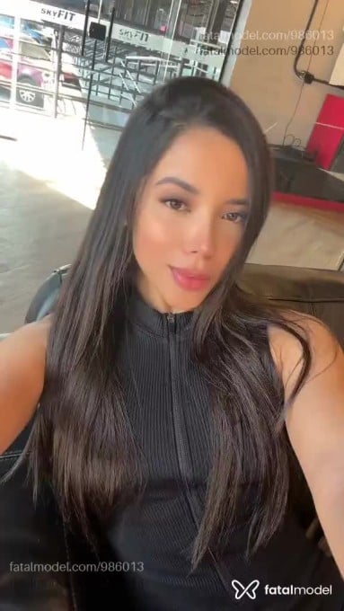 Acompanhante mulher com cabelo castanho de olhos castanhos em Sorocaba - Mel Ferraz