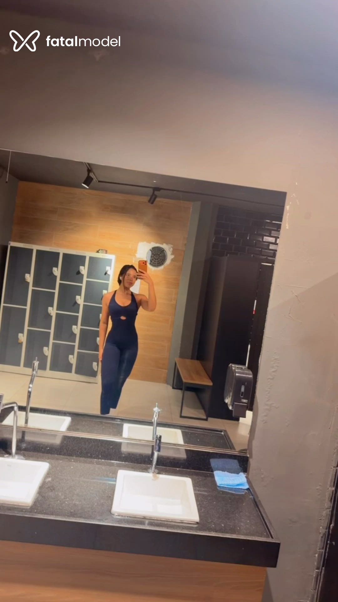 Acompanhante mulher com cabelo castanho de olhos castanhos - Mel Ferraz