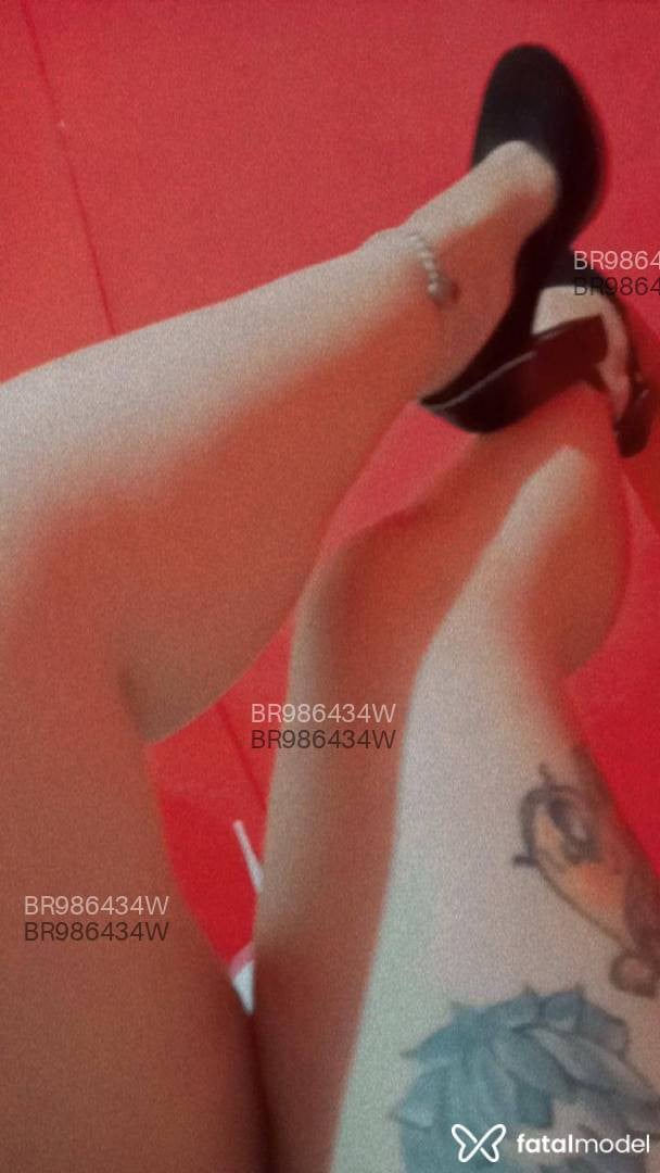 Acompanhante mulher com cabelo castanho de olhos castanhos em Imbituba Acompanhante mulher com cabelo castanho de olhos castanhos em Imbituba - Cherry Paulista