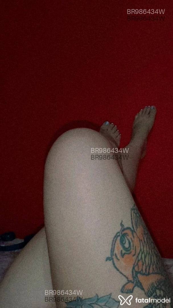Acompanhante mulher com cabelo castanho de olhos castanhos em Imbituba Acompanhante mulher com cabelo castanho de olhos castanhos em Imbituba - Cherry Paulista