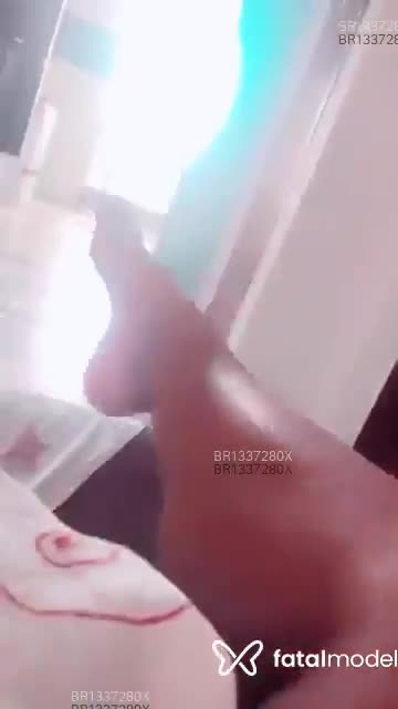 Acompanhante mulher com cabelo castanho de olhos castanhos em Nova Serrana - Thais