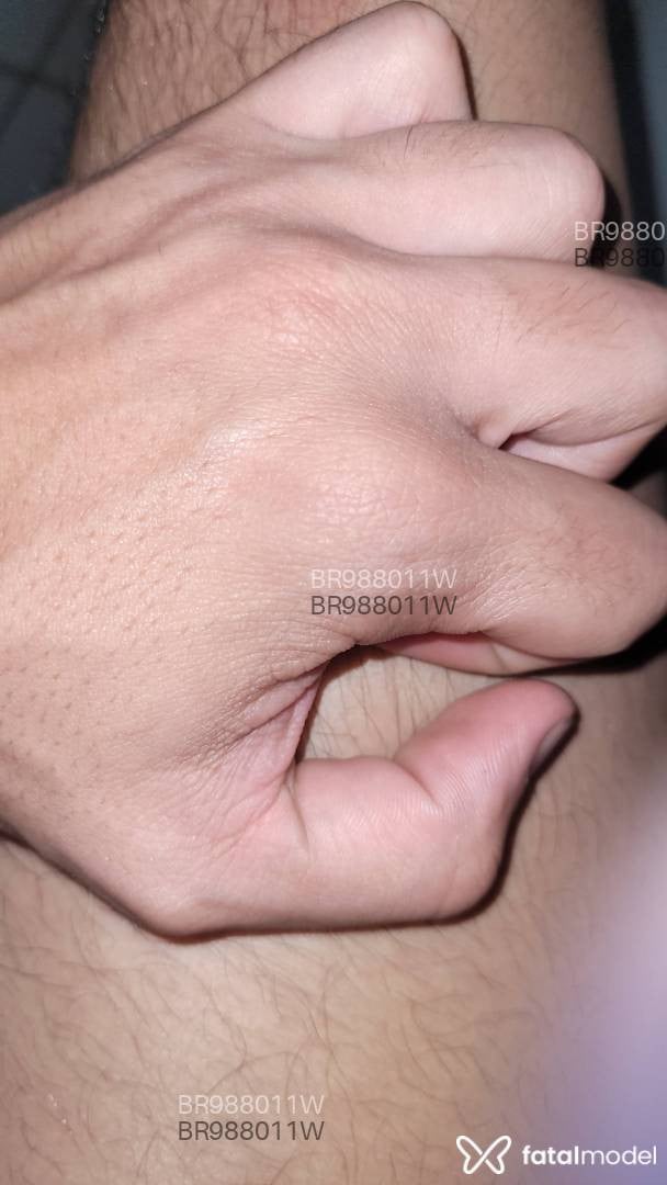 Acompanhante homem com cabelo castanho de olhos castanhos em Guaratinguetá - Aegon