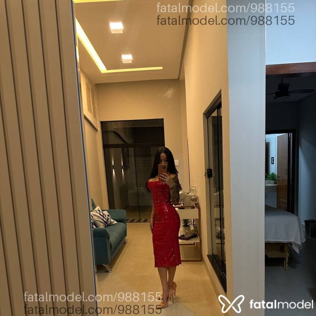 Acompanhante mulher morena (o) de olhos pretos em Vitória - Laura