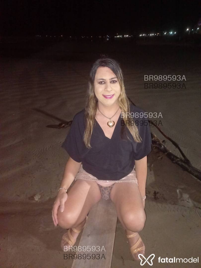 Acompanhante mulher trans com cabelo castanho de olhos castanhos em Tubarão Acompanhante mulher trans com cabelo castanho de olhos castanhos em Tubarão - EDUARDA LEITE