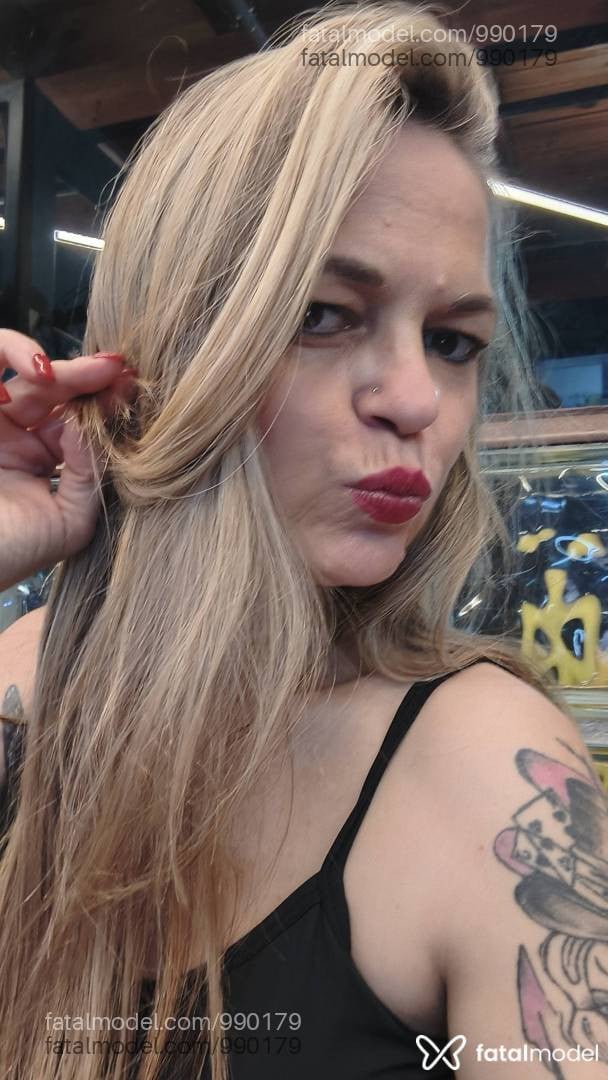 Acompanhante mulher loira (o) de olhos castanhos - Dudagaúcha
