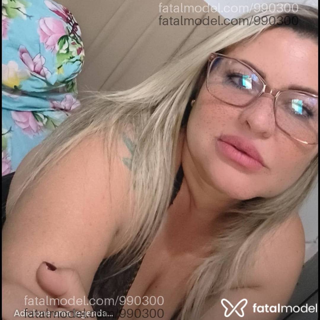 Acompanhante mulher loira (o) de olhos castanhos - Gaby Safra