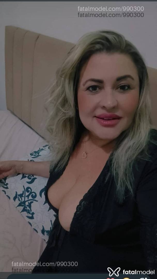 Acompanhante mulher loira (o) de olhos castanhos - Gaby Safra