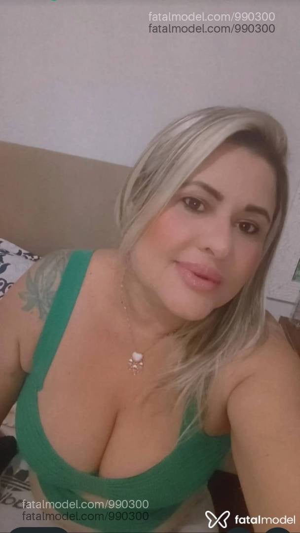 Acompanhante mulher loira (o) de olhos castanhos - Gaby Safra