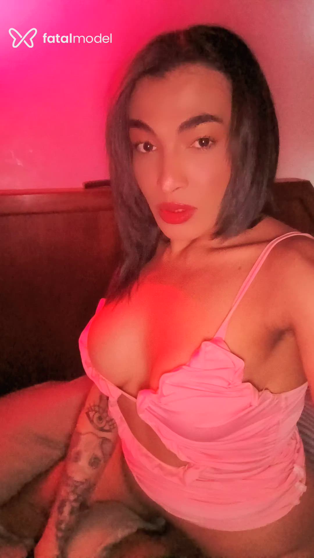 Acompanhante travesti morena (o) de olhos pretos em Goiânia Acompanhante travesti morena (o) de olhos pretos em Goiânia - Valesca Norais
