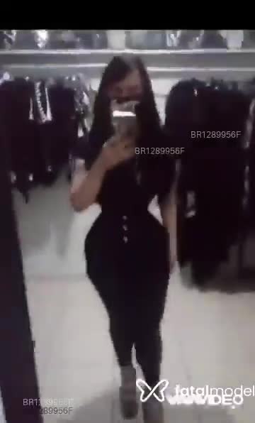 Acompanhante mulher trans morena (o) de olhos castanhos em Marília Acompanhante mulher trans morena (o) de olhos castanhos em Marília - Vivian Von Teese