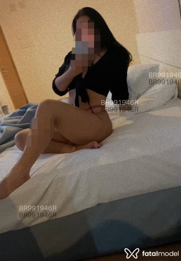 Acompanhante mulher morena (o) de olhos castanhos em Feira de Santana Acompanhante mulher morena (o) de olhos castanhos em Feira de Santana - Bruna Melo