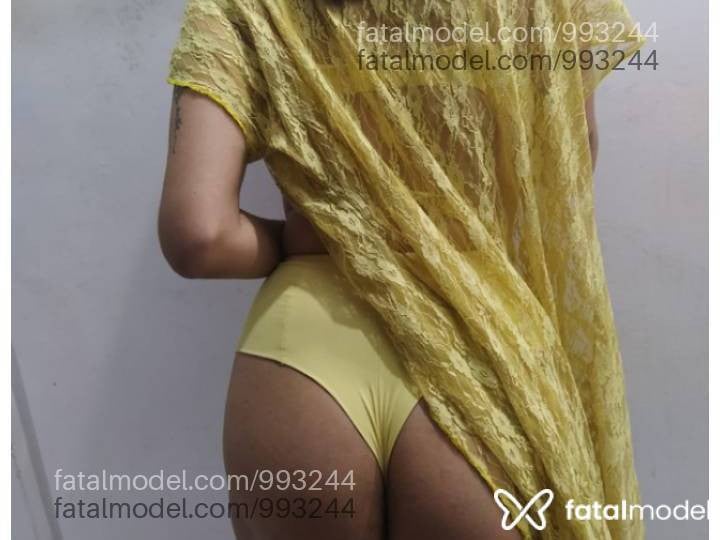 Acompanhante mulher loira (o) de olhos azuis - Milena Moura