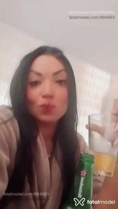 Acompanhante mulher com cabelo castanho de olhos castanhos em São Miguel do Oeste - Estefany Krystal