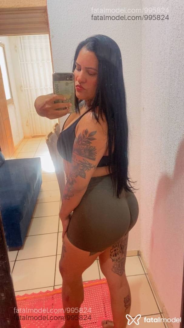 Acompanhante mulher morena (o) de olhos castanhos - Fabby