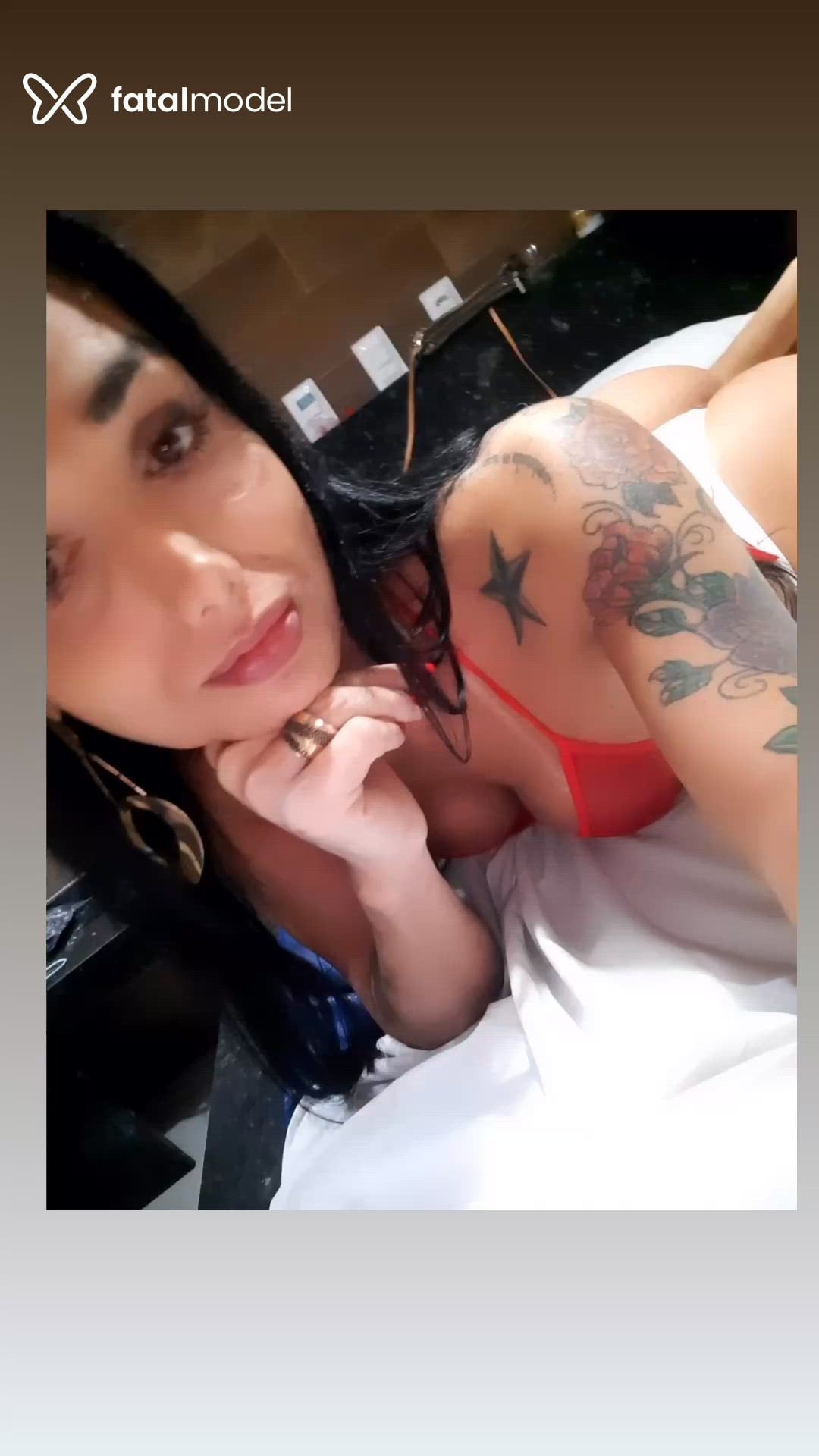 Acompanhante travesti morena (o) de olhos castanhos - Mellyssa Braga Acompanhante travesti morena (o) de olhos castanhos - Mellyssa Braga