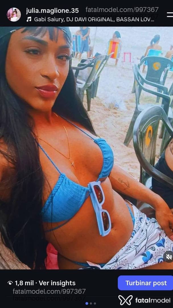 Acompanhante mulher trans morena (o) de olhos castanhos - Julia Maglione