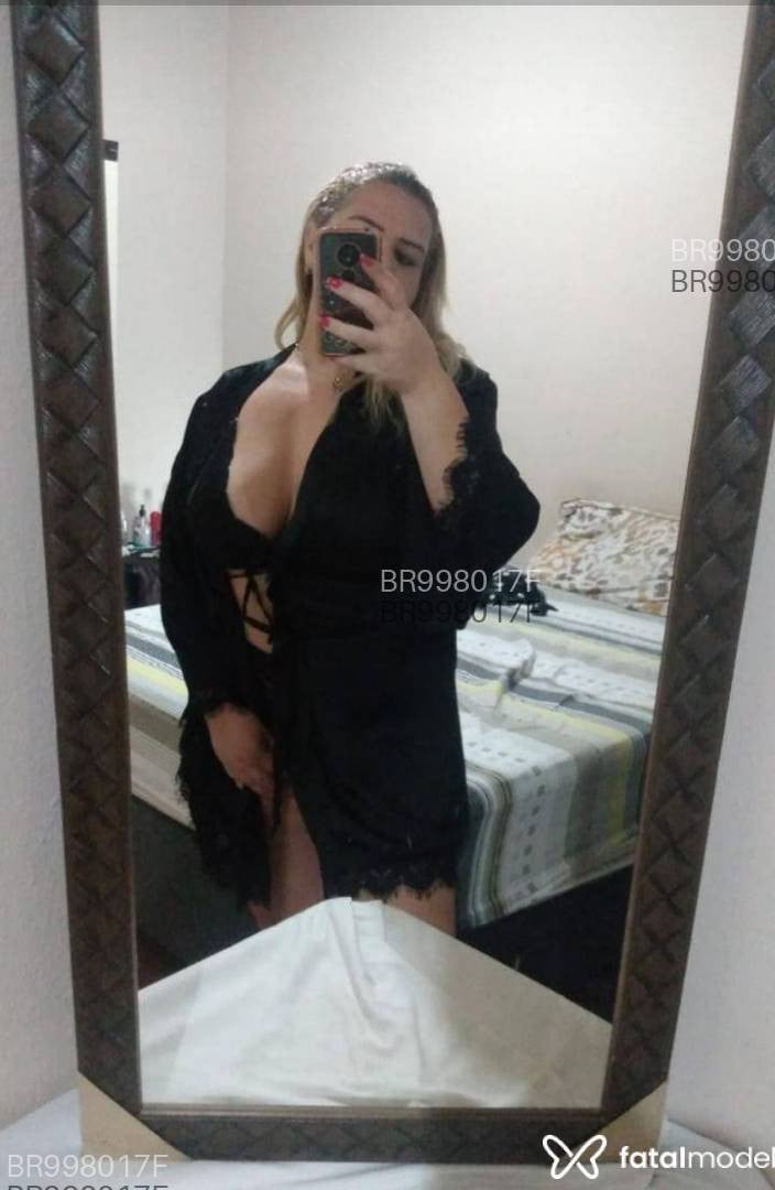 Acompanhante mulher loira (o) de olhos mel em Barreiras - Paloma