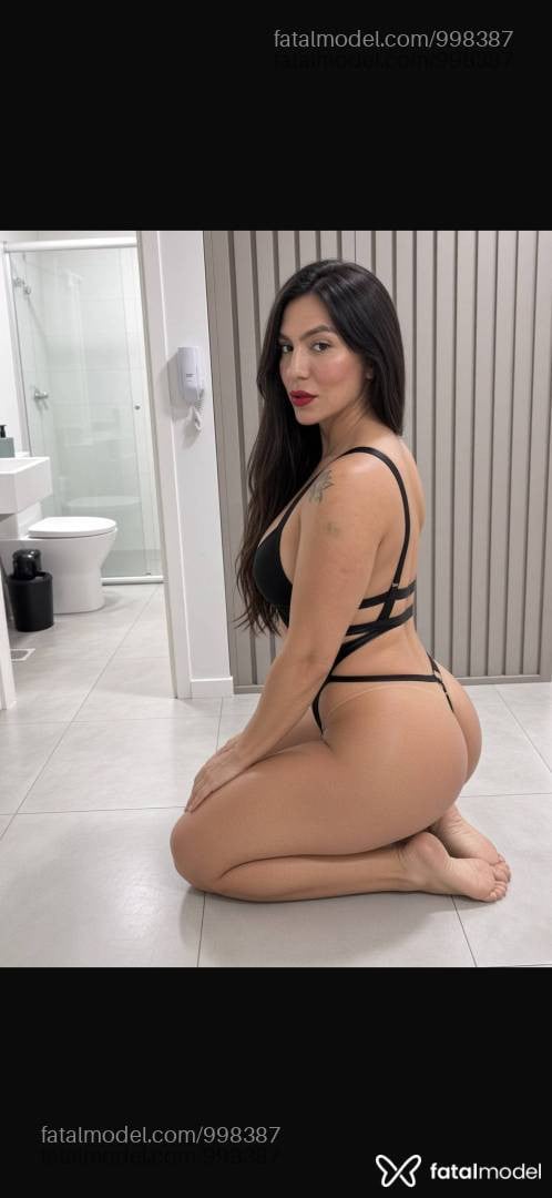 Acompanhante travesti loira (o) de olhos castanhos - Argentinna