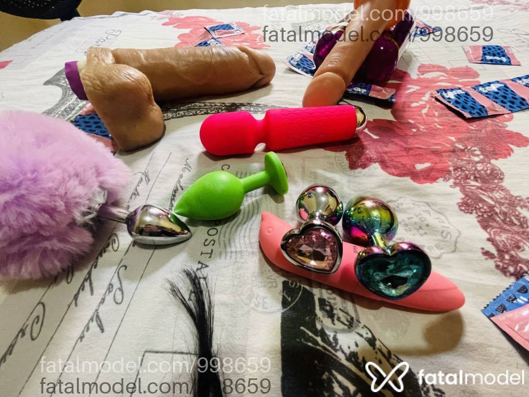 Acompanhante mulher com cabelo castanho de olhos mel - Larissa