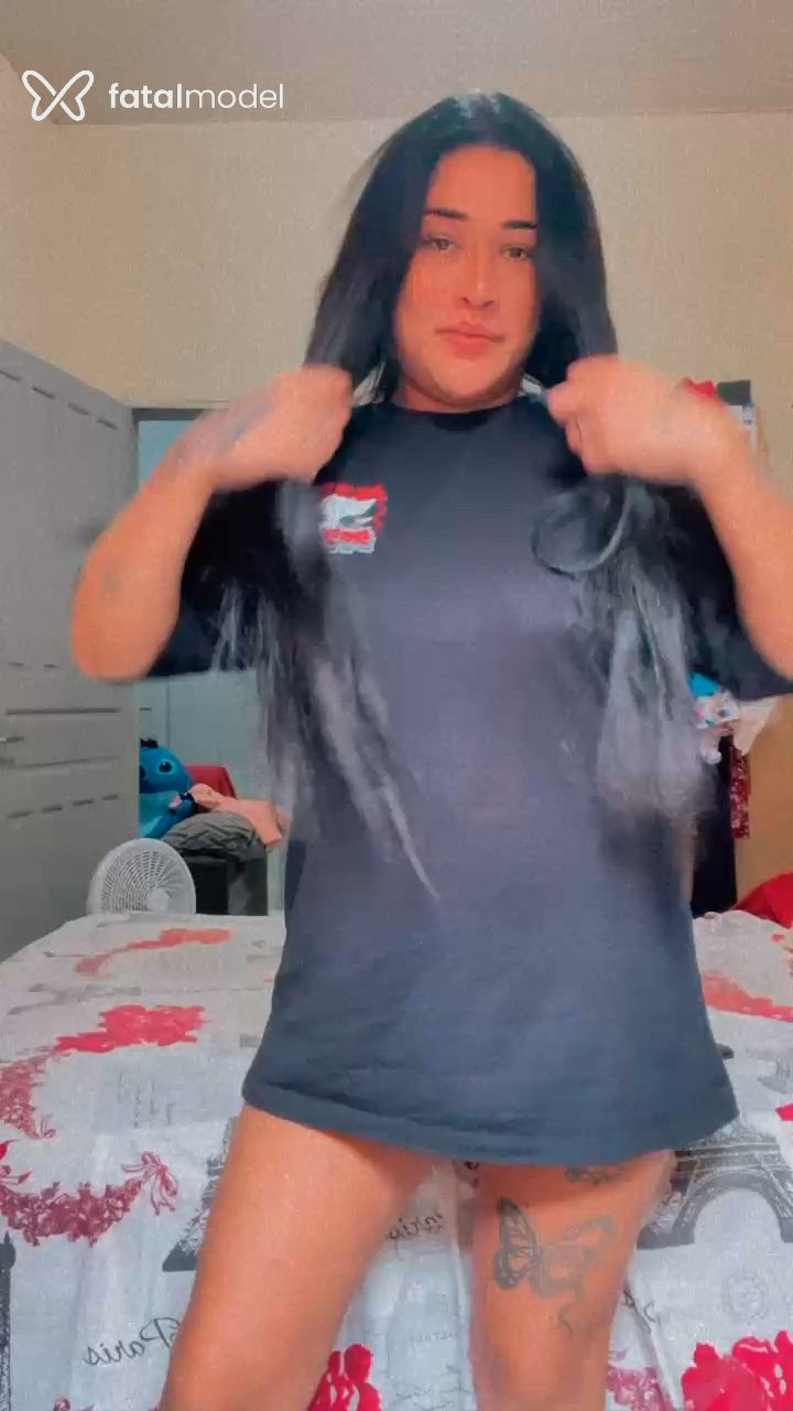 Acompanhante mulher com cabelo castanho de olhos mel - Larissa