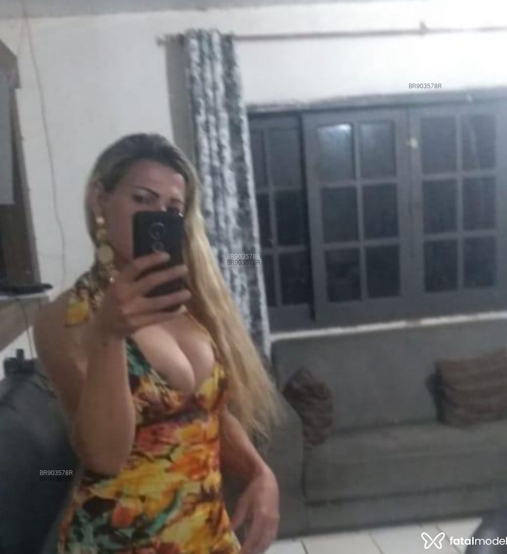 Acompanhante homem trans loira (o) de olhos castanhos em Arapongas - Amanda Angel